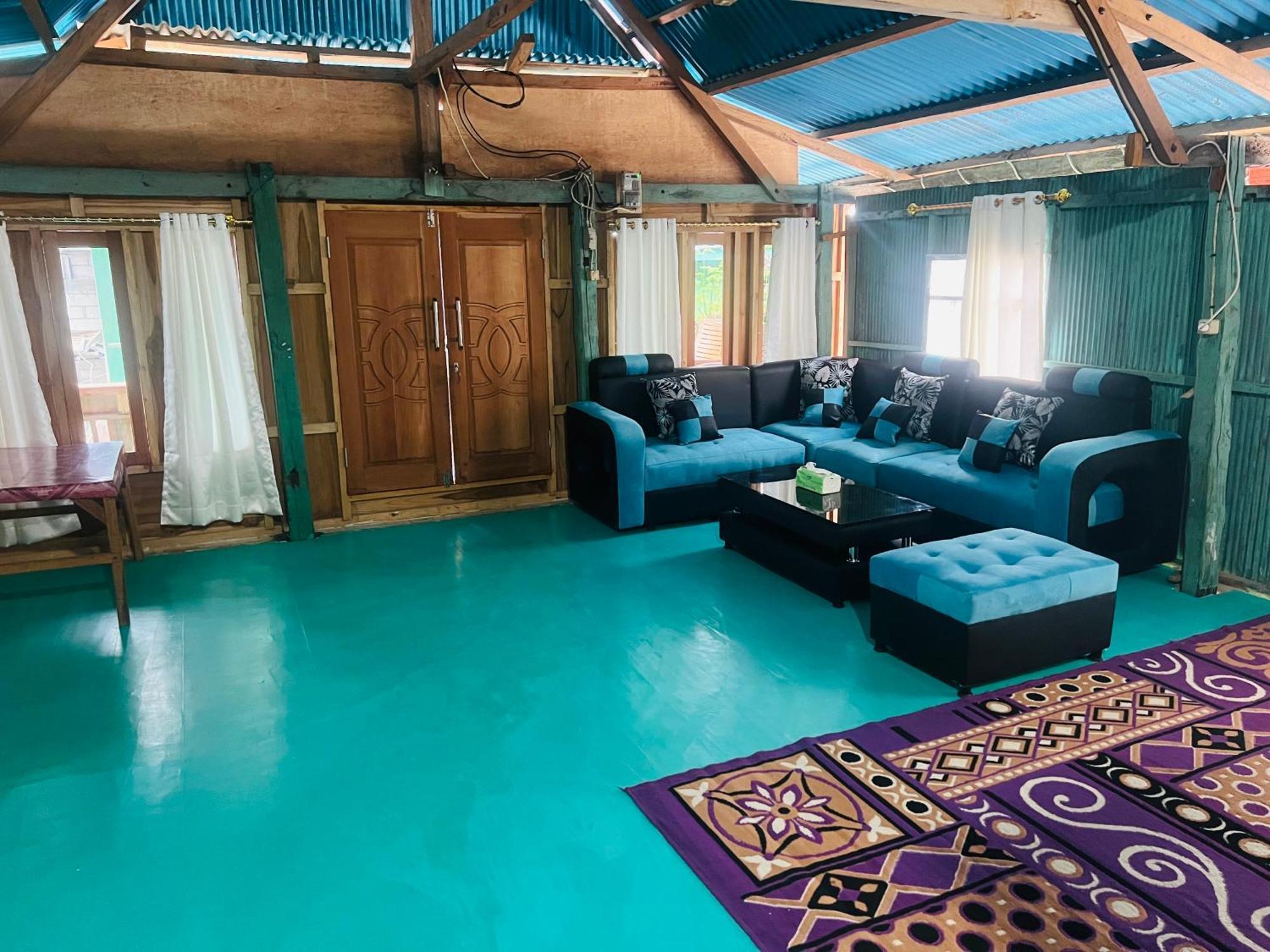 Jhuna Komodo Homestay Exteriér fotografie