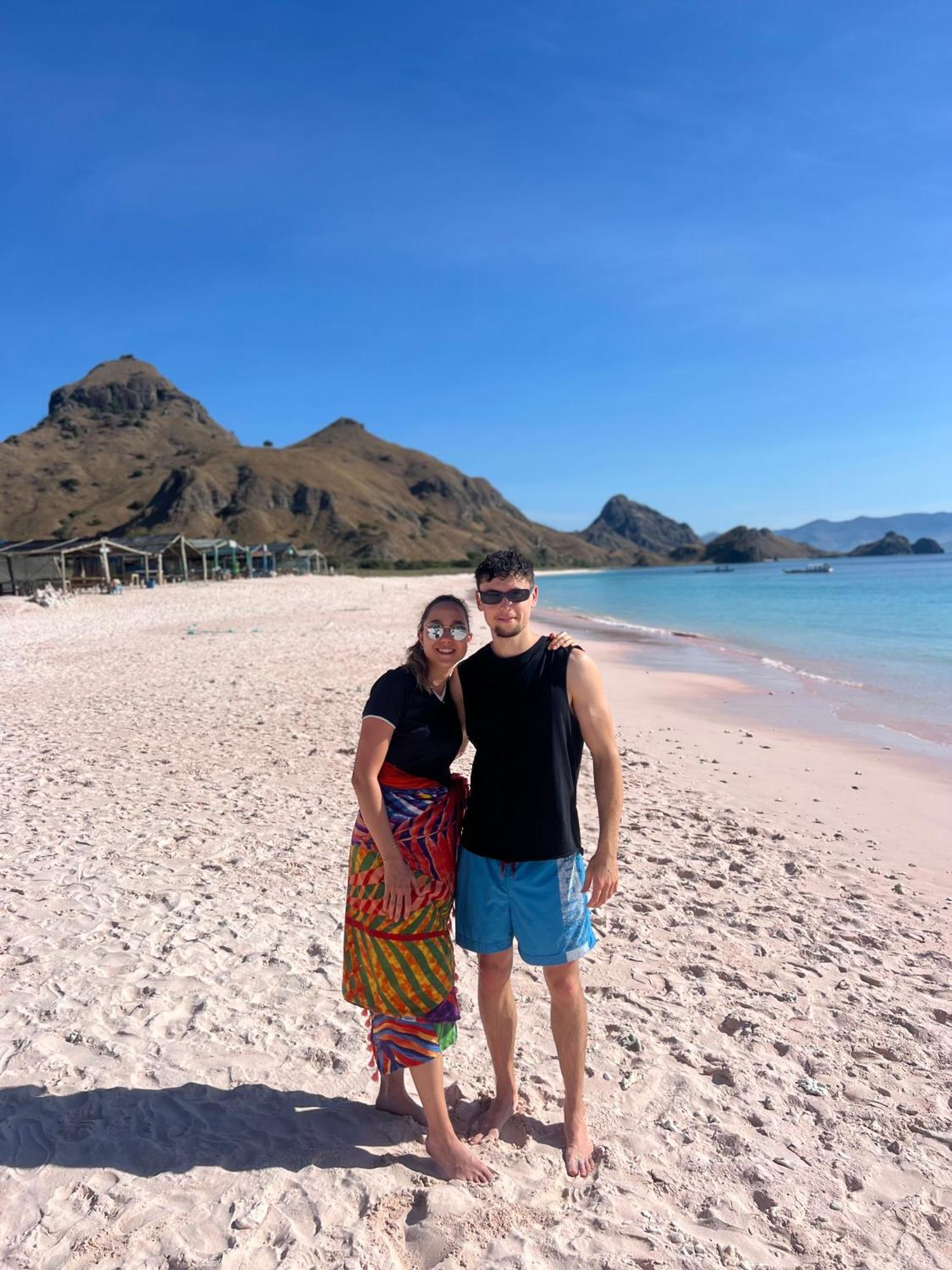Jhuna Komodo Homestay Exteriér fotografie