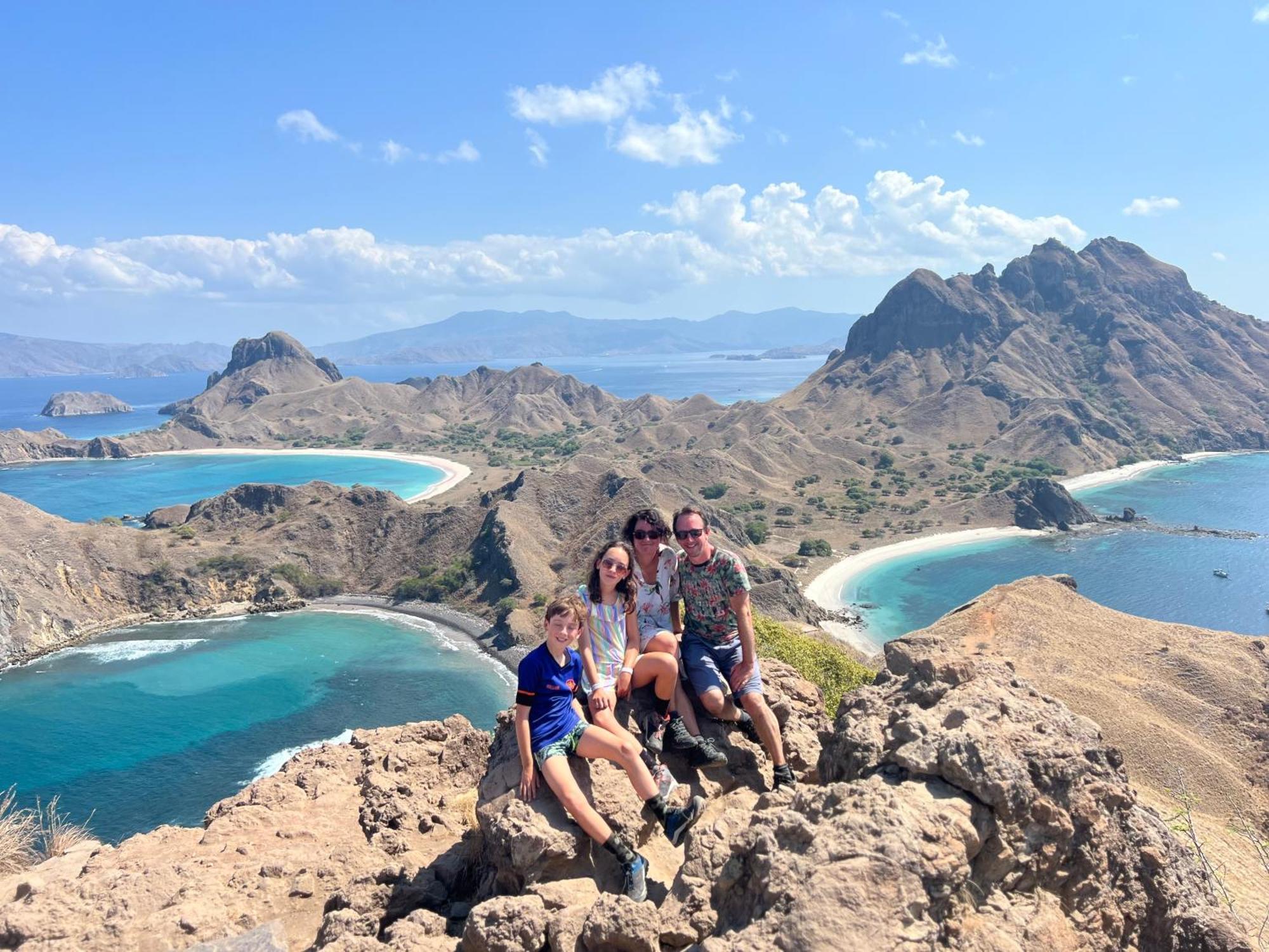 Jhuna Komodo Homestay Exteriér fotografie