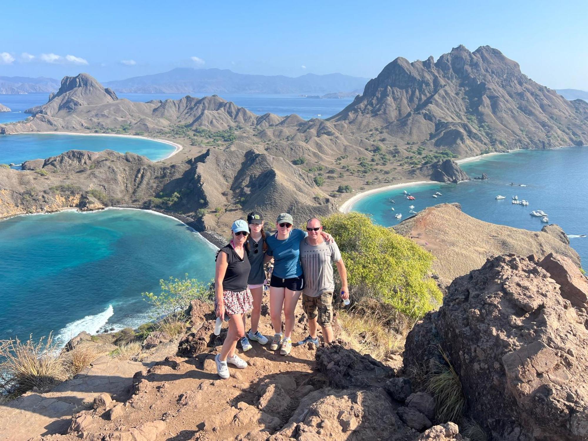 Jhuna Komodo Homestay Exteriér fotografie