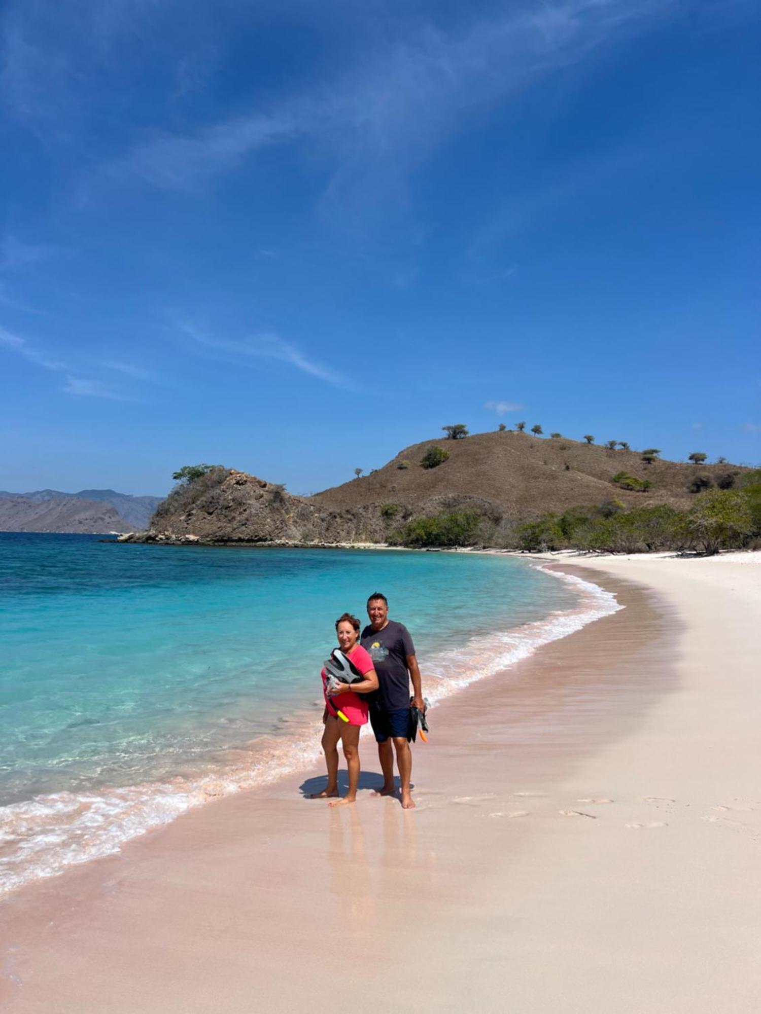 Jhuna Komodo Homestay Exteriér fotografie